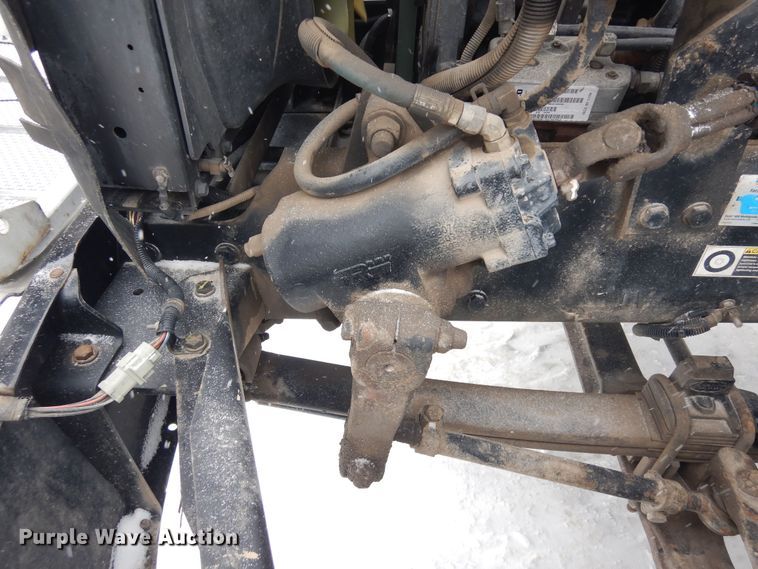 image for item DF8332 2006 Peterbilt 335  flatbed truck