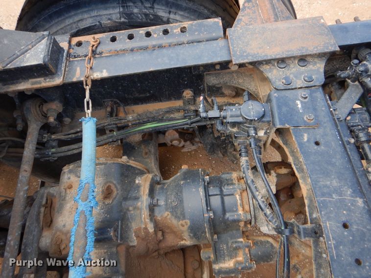 image for item DK6999 2010 Mack CHU613  semi truck