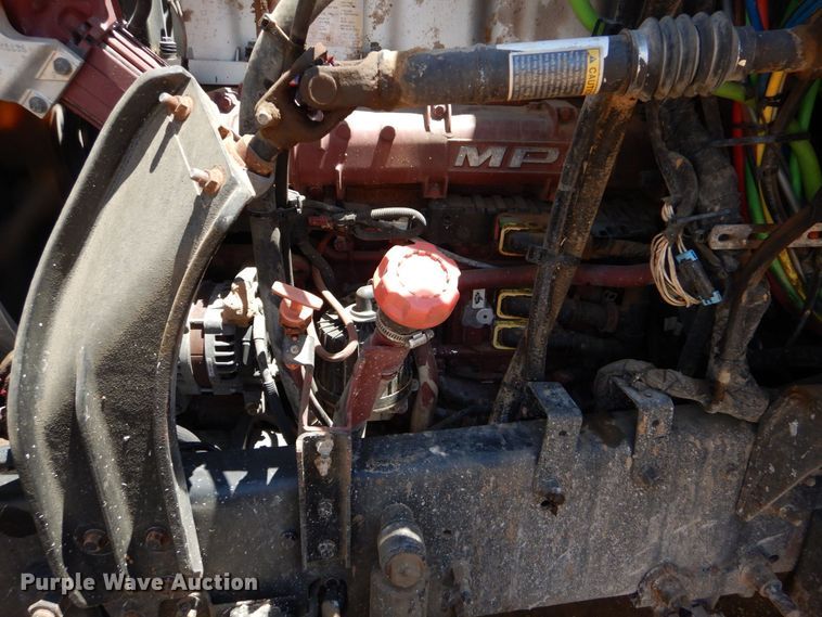 image for item DK6999 2010 Mack CHU613  semi truck