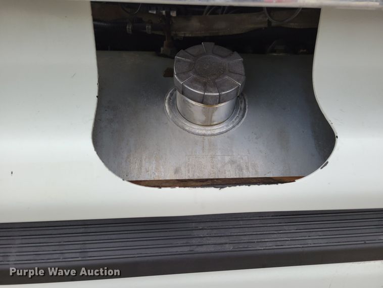 image for item DM8181 2015 International ProStar  semi truck