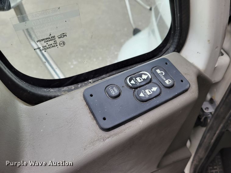 image for item DM8181 2015 International ProStar  semi truck