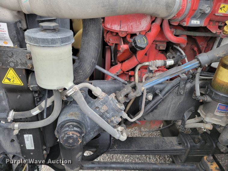 image for item DM8181 2015 International ProStar  semi truck