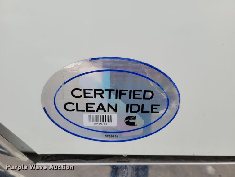 image for item DM8181 2015 International ProStar  semi truck