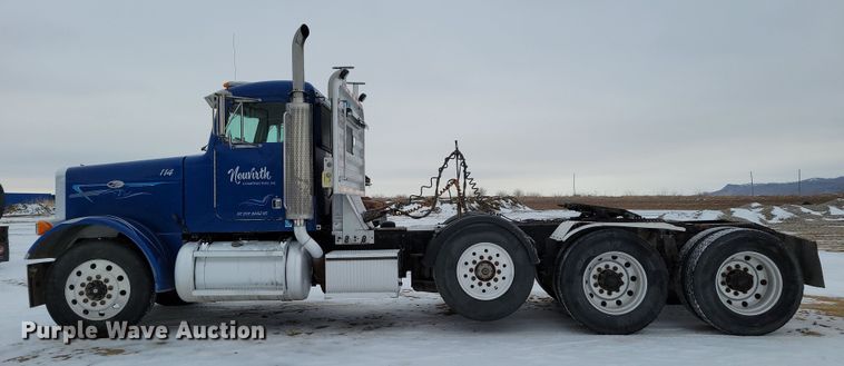 image for item DM8188 1999 Peterbilt 379  semi truck