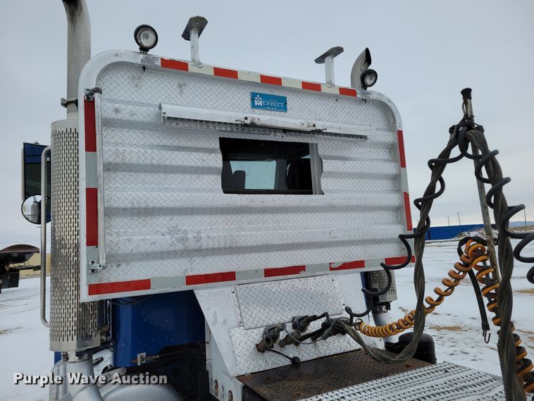 image for item DM8188 1999 Peterbilt 379  semi truck