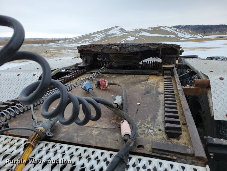 image for item DM8188 1999 Peterbilt 379  semi truck