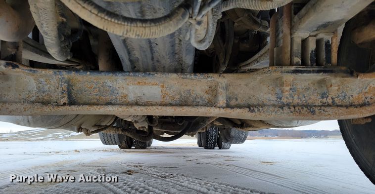 image for item DM8188 1999 Peterbilt 379  semi truck