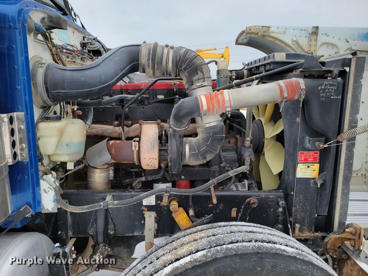 image for item DM8188 1999 Peterbilt 379  semi truck