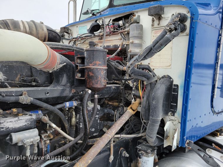 image for item DM8188 1999 Peterbilt 379  semi truck