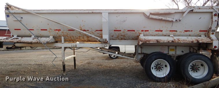 image for item DN5742 1998 Travis  end dump trailer