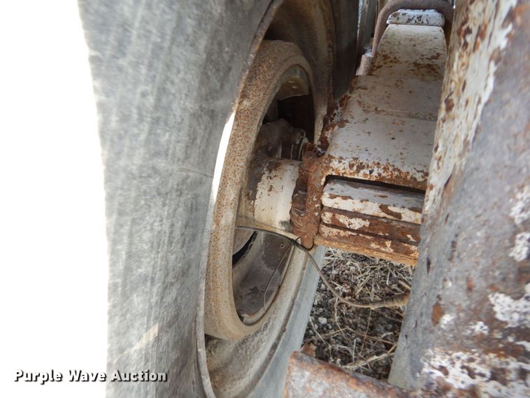 image for item DN5742 1998 Travis  end dump trailer