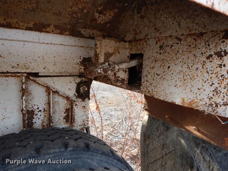 image for item DN5742 1998 Travis  end dump trailer