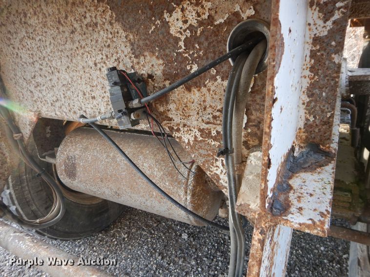 image for item DN5742 1998 Travis  end dump trailer