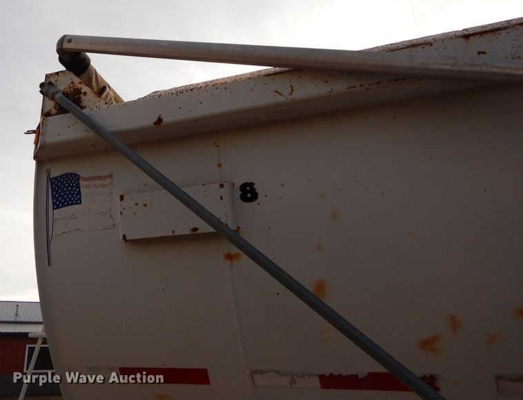 image for item DN5742 1998 Travis  end dump trailer