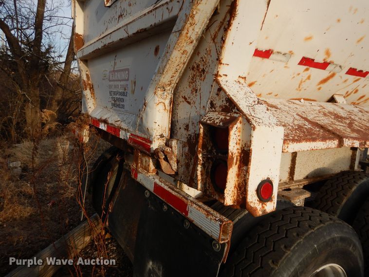 image for item DN5742 1998 Travis  end dump trailer