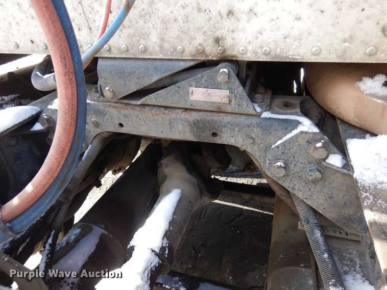 image for item DN6268 2005 International 9200i  semi truck