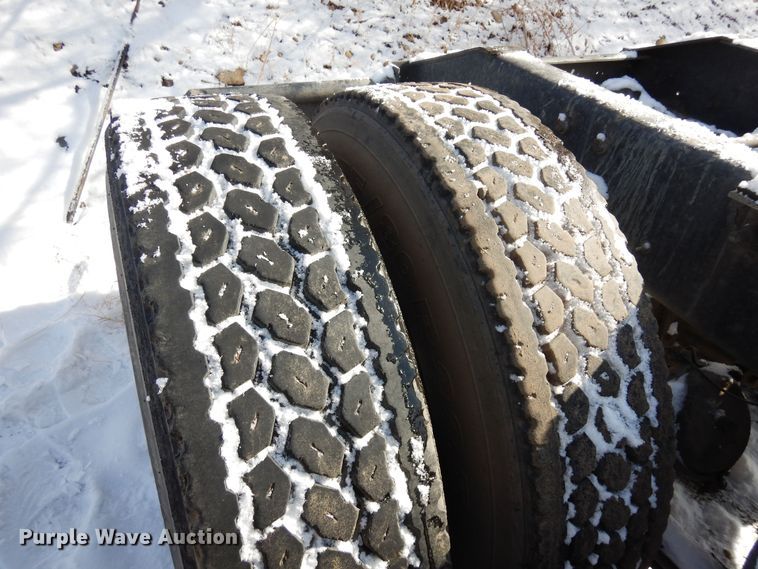 image for item DN6268 2005 International 9200i  semi truck