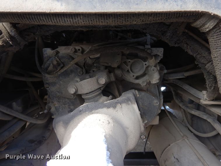 image for item DN6271 2005 International 9200i  semi truck