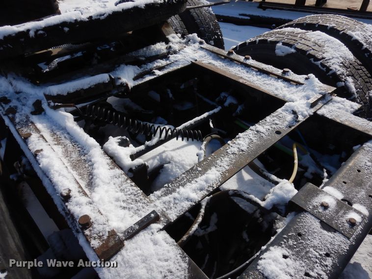 image for item DN6271 2005 International 9200i  semi truck