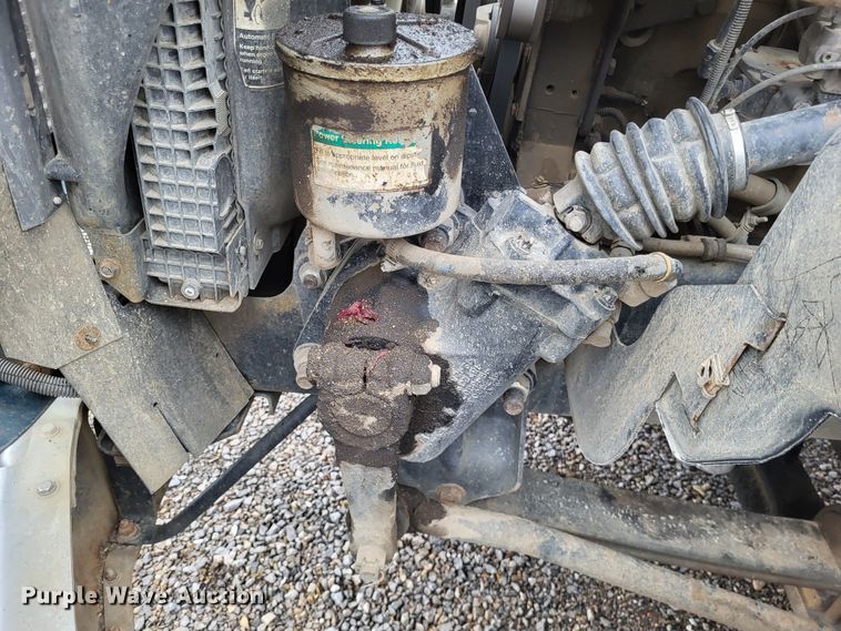 image for item DO3554 1998 Freightliner FL112  semi truck