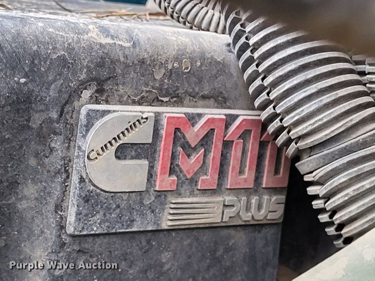 image for item DO3554 1998 Freightliner FL112  semi truck