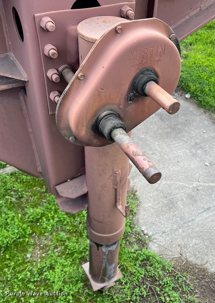 image for item DO8966 1990 Strick  container trailer