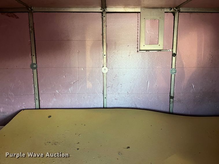 image for item DP0462 1993 International 9200  flatbed truck