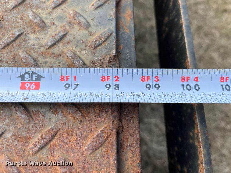 image for item DP0462 1993 International 9200  flatbed truck