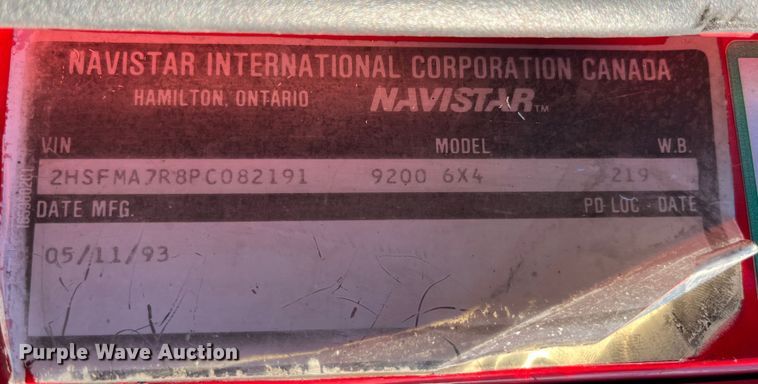 image for item DP0462 1993 International 9200  flatbed truck