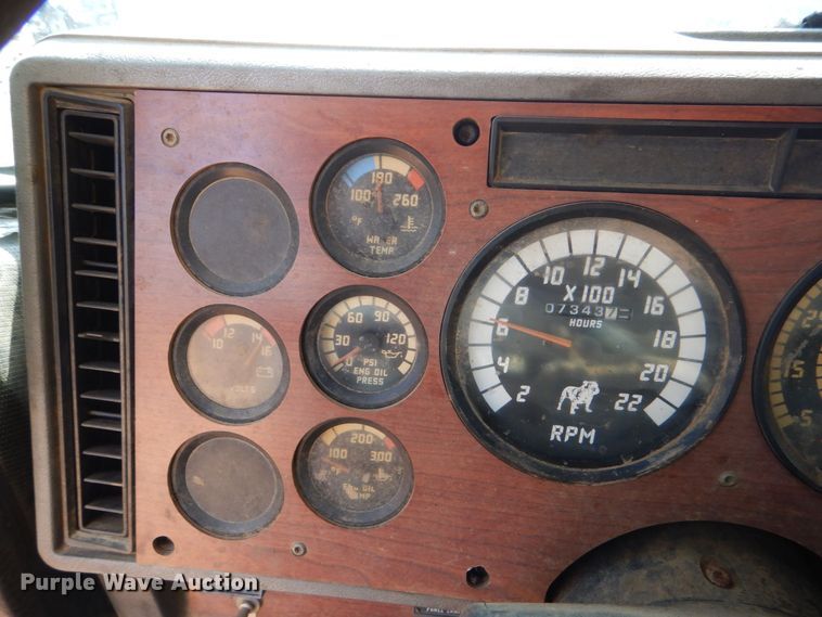 image for item DP8611 1999 Mack CH613  dump truck