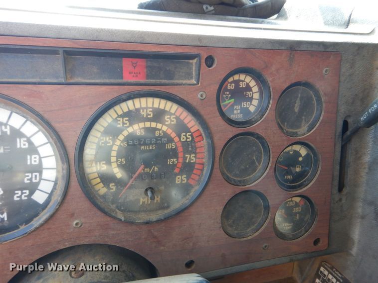 image for item DP8611 1999 Mack CH613  dump truck