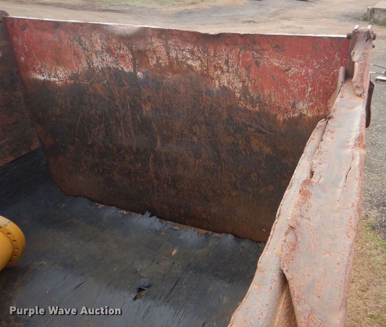 image for item DP8611 1999 Mack CH613  dump truck