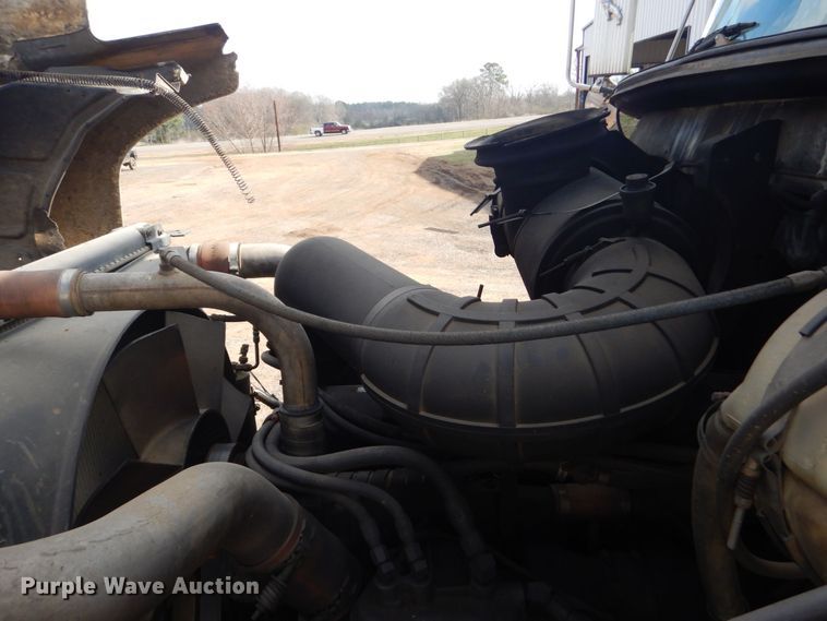 image for item DP8611 1999 Mack CH613  dump truck