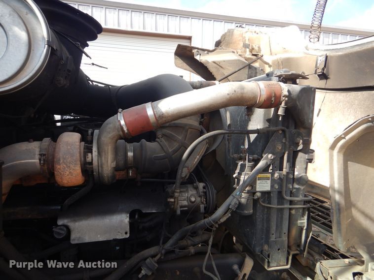 image for item DP8611 1999 Mack CH613  dump truck