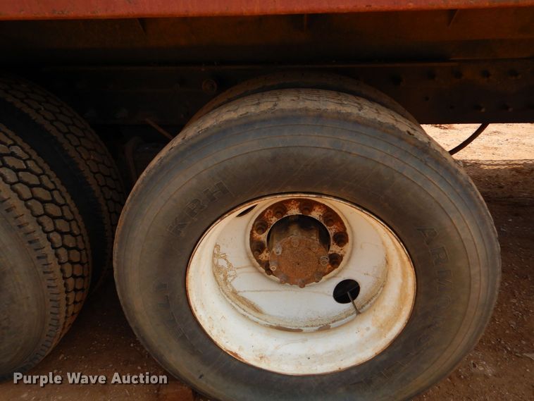 image for item DP8611 1999 Mack CH613  dump truck