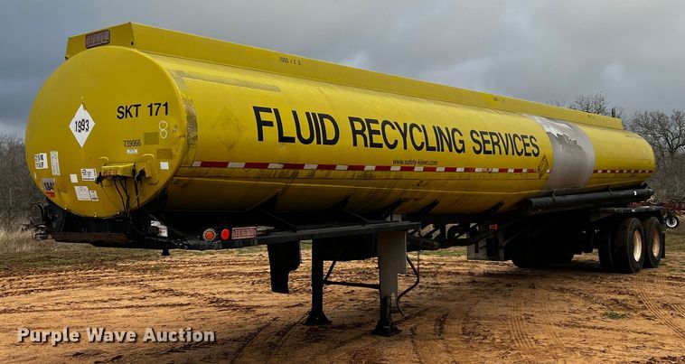 image for item DQ1958 1987 Heil  tank trailer