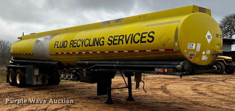 image for item DQ1958 1987 Heil  tank trailer