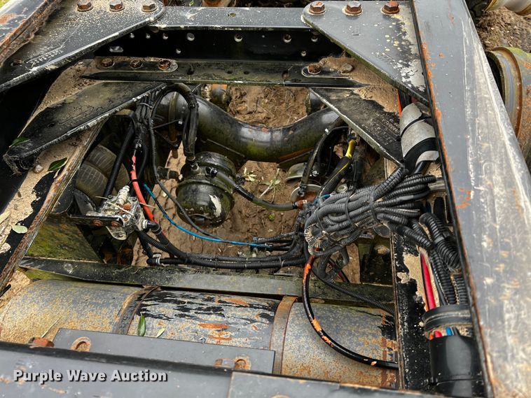 image for item DQ1960 2007 Kenworth truck cab and chassis