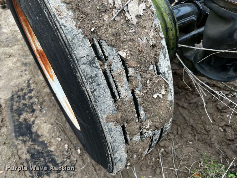 image for item DQ1960 2007 Kenworth truck cab and chassis