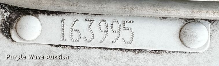 image for item DQ1960 2007 Kenworth truck cab and chassis