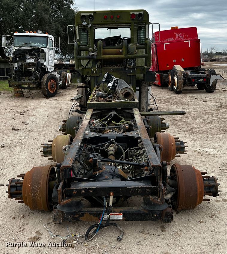 image for item DQ1961 2007 Kenworth truck cab and chassis