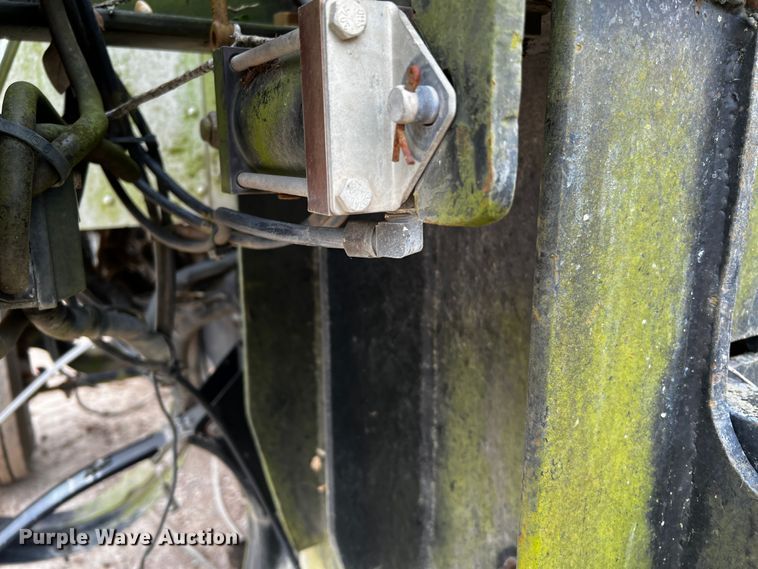 image for item DQ1961 2007 Kenworth truck cab and chassis