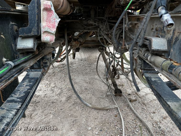 image for item DQ1961 2007 Kenworth truck cab and chassis