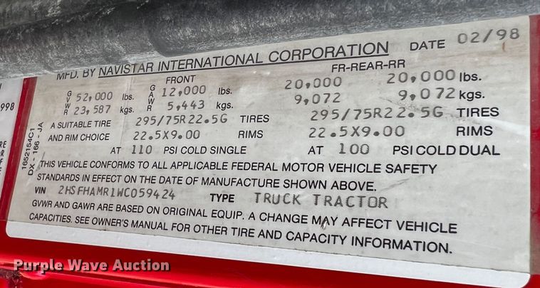 image for item DQ1962 1998 International 9400  truck cab and chassis