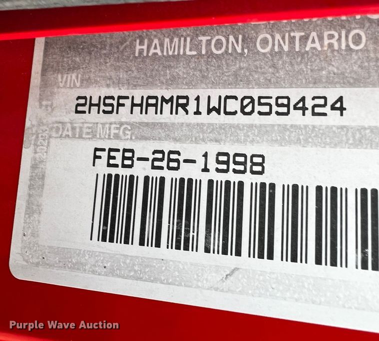 image for item DQ1962 1998 International 9400  truck cab and chassis