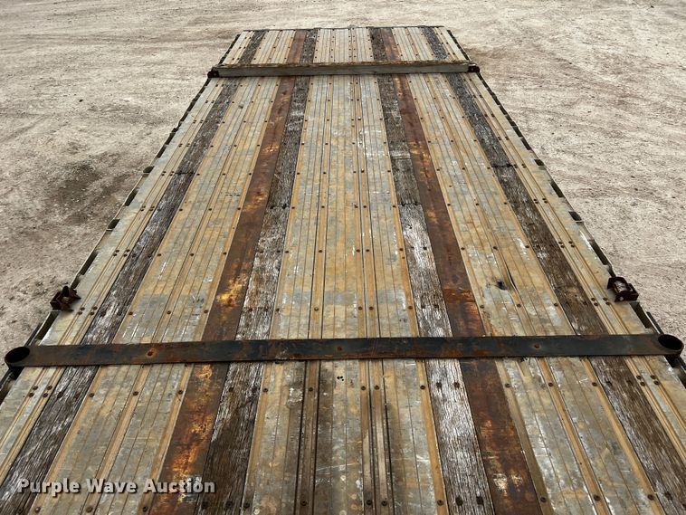 image for item DQ1964 1998 Fontaine LFTW-5-10048WSA  flatbed trailer