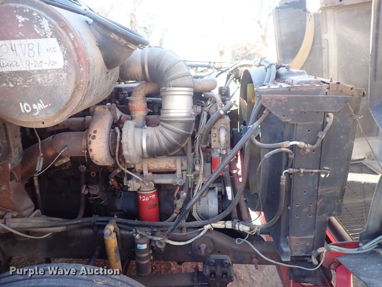 image for item DQ5019 1988 White GMC WIA  semi truck