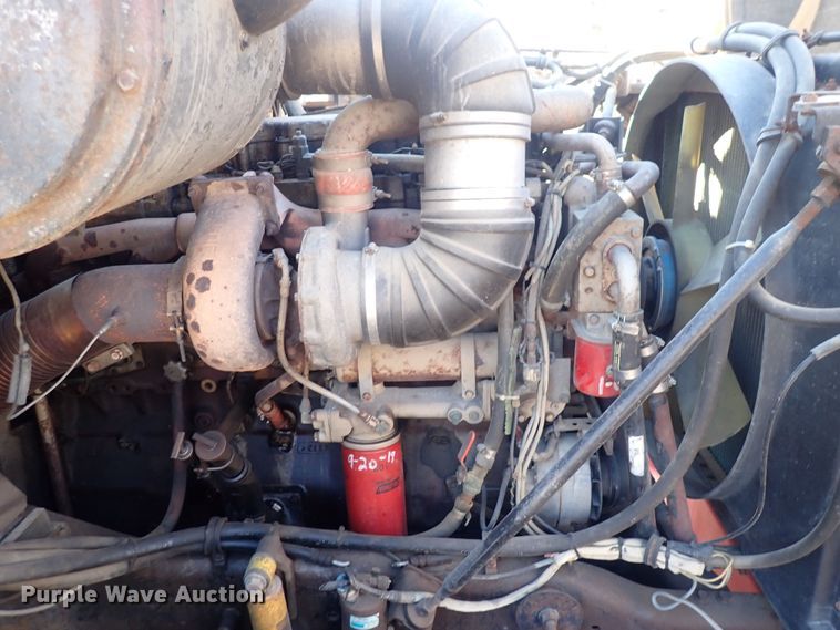 image for item DQ5019 1988 White GMC WIA  semi truck