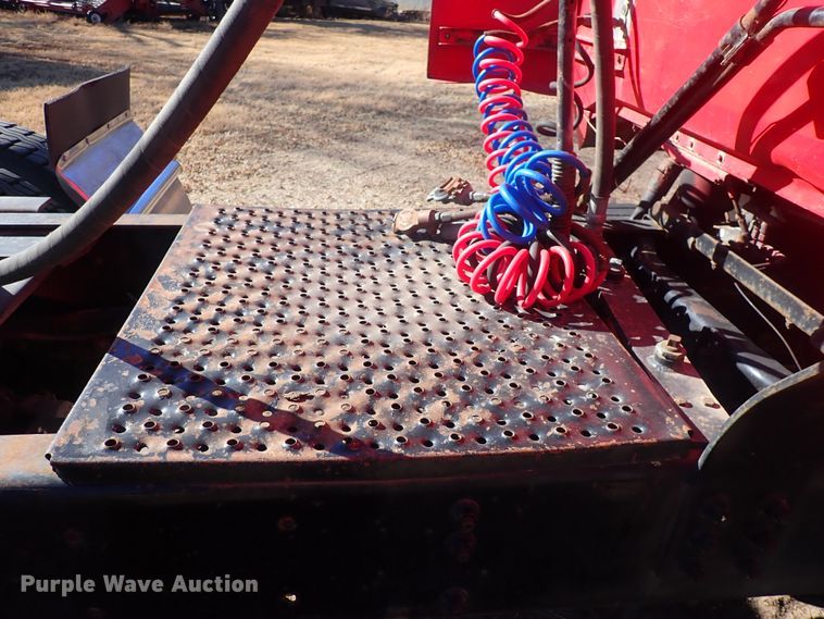 image for item DQ5019 1988 White GMC WIA  semi truck