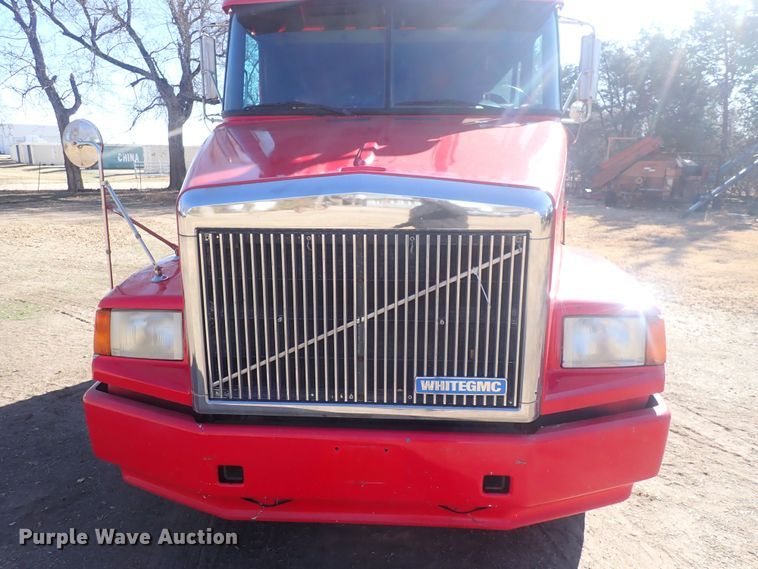 image for item DQ5019 1988 White GMC WIA  semi truck